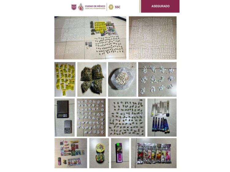 Parte de los dulces con droga y otros artículos asegurados. AMEXI