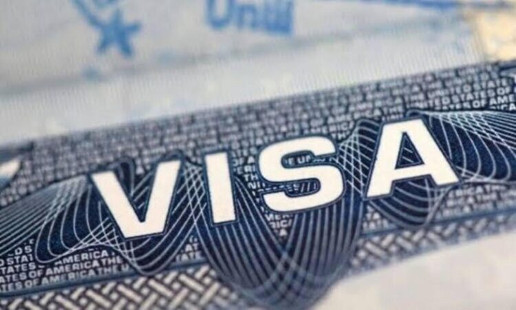 Solicitar la visa de Estados Unidos en México costará más