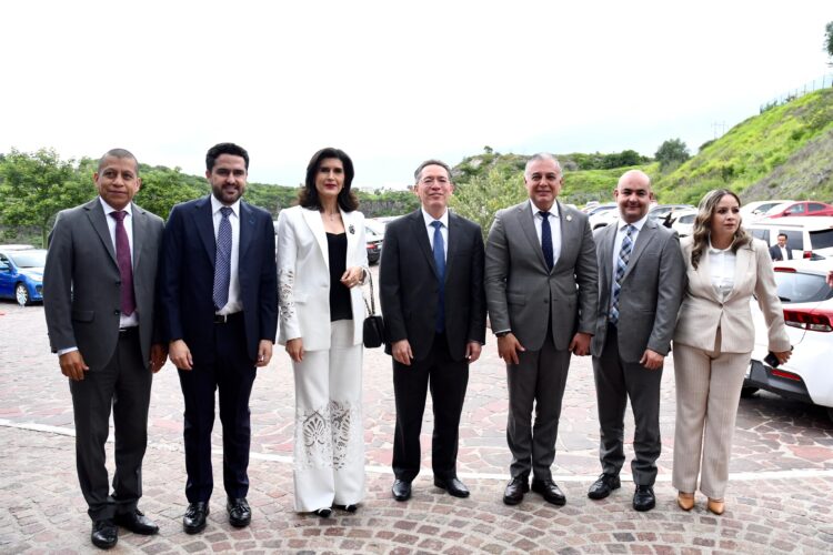 Reconocen senadores a Congreso de Querétaro por aprobar la Ley Kuri