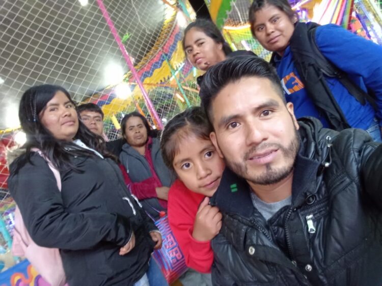 El Bolero del Senado; entre pasillos y silencios: Manuel Zárate