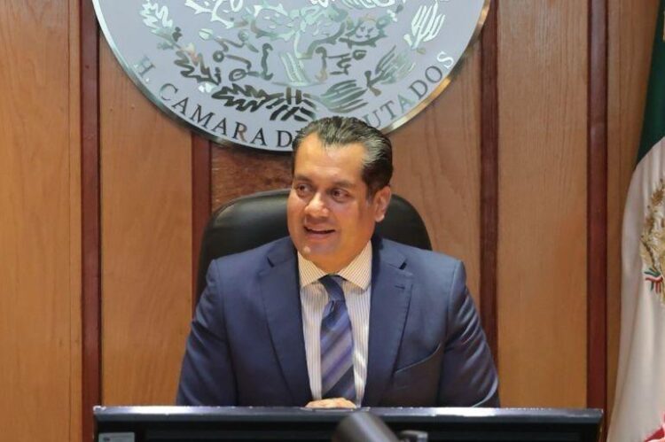 Gutiérrez Luna denuncia campaña mediática. AMEXI