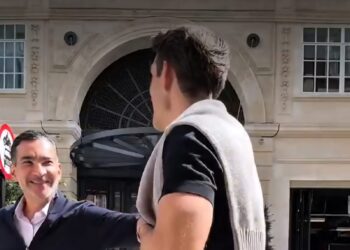 Melgar acusa a “varios de Morena” de usar recursos públicos para vacacionar