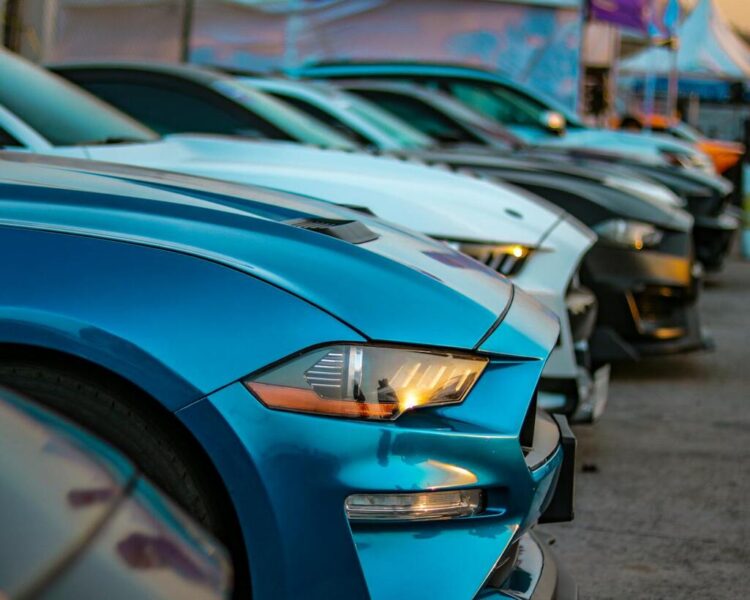 Venta de autos nuevo cae 5.9%, su peor retroceso en más de tres años