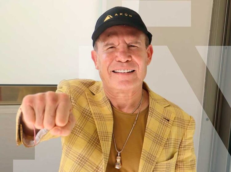 Julio César Chávez