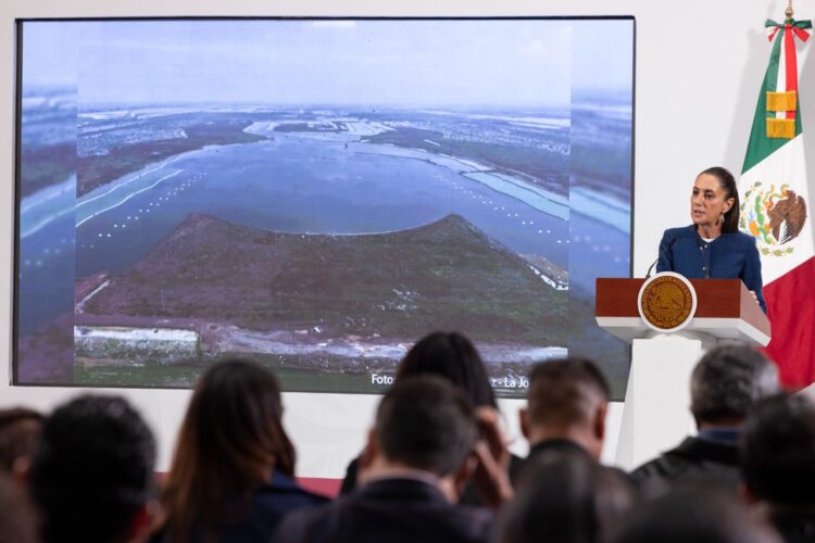 La presidenta Claudia Sheinbaum defiende el reordenamiento aéreo entre el Aeropuerto Internacional Felipe Ángeles (AIFA) y el AICM