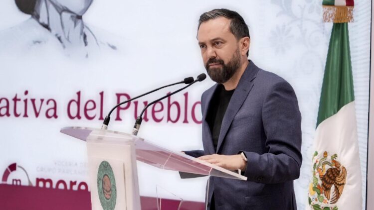 El vocero de los diputados de Morena, Arturo Ávila reconoció que la corrupción no tiene colores,