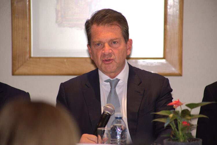 Bancos mexicanos se reunirán autoridades de EU tras acusaciones de lavado de dinero