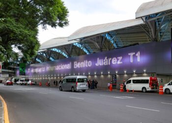 AICM normaliza operaciones tras cierre temporal por intensa lluvia