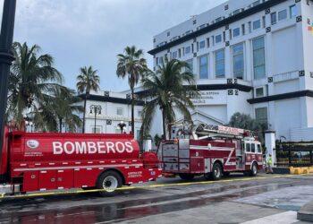 Se registra conato de incendio en edificio de la Asipona en el puerto de Veracruz, sin lesionados