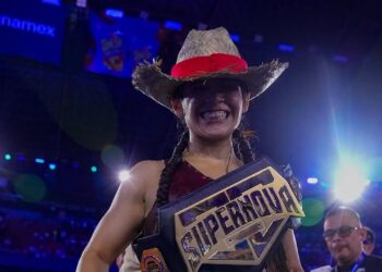 Alana Flores vence a Gala Montes en Supernova Strikers | AMEXI/FOTO: IG @supernovaboxing