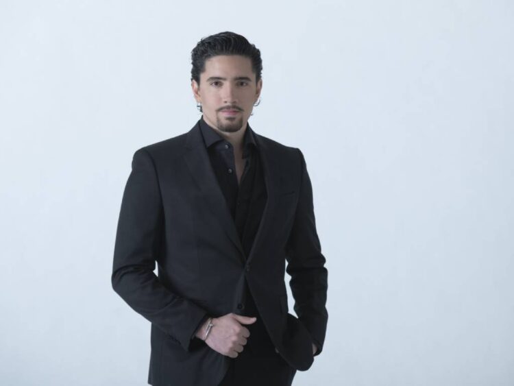 Alex Fernández se vuelve “Loco por volverte a verte”, su reciente sencillo