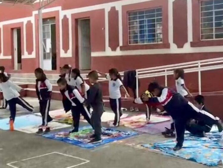 El lunes regresan a clases más de 953 mil estudiantes de nivel básico en Michoacán