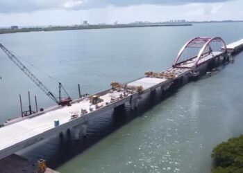 Avanza 85% la construcción del Puente Vehicular Nichupté, en Cancún, Quintana Roo. AMEXI foto SICT