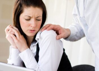 Campaña contra el acoso sexual en las instituciones de salud.