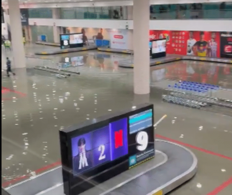 Aeropuerto de la CDMX suspende operaciones aéreas por lluvias