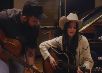 ¿Cuál es la nueva canción de Carín León a dueto con Kacey Musgraves?