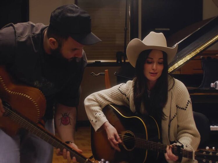 ¿Cuál es la nueva canción de Carín León a dueto con Kacey Musgraves?