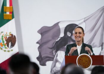 Claudia Sheinbaum rechaza que exista cooperación “sin precedentes” con la DEA