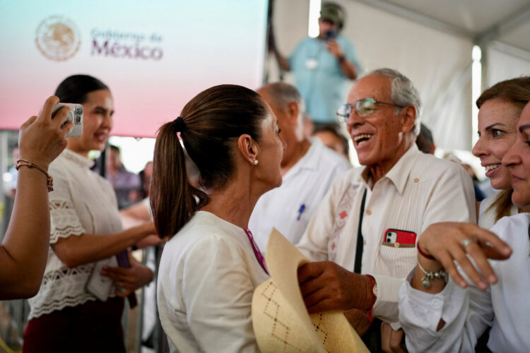 «Cuando negociamos con cualquier presidente, el pueblo nos respalda»: Sheinbaum
