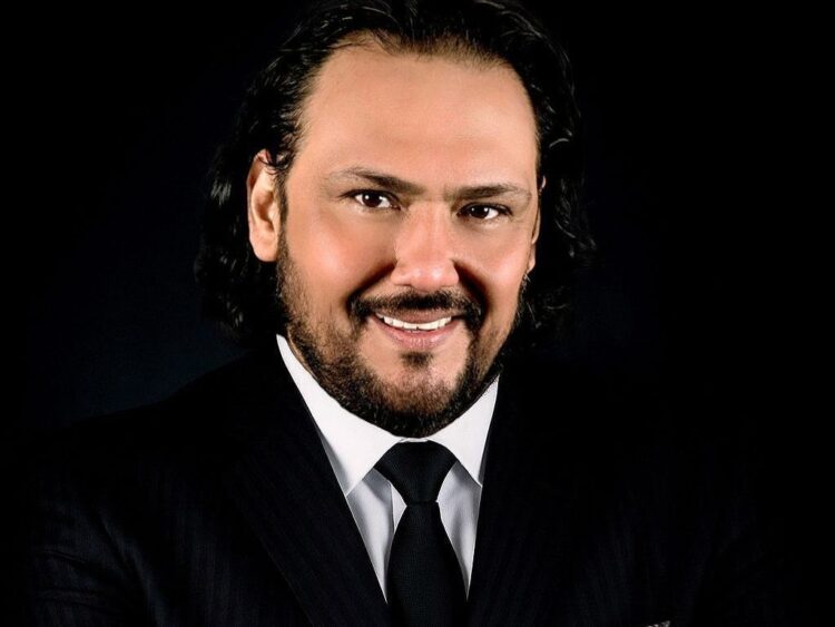 El tenor mexicano Umberto Veloz anuncia gira mundial “Reborn”