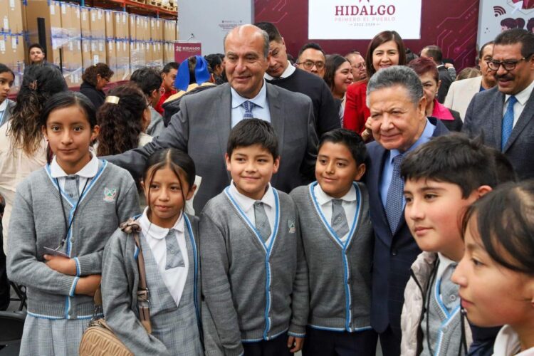 Casi 963 mil alumnos regresan a clases este lunes en Hidalgo