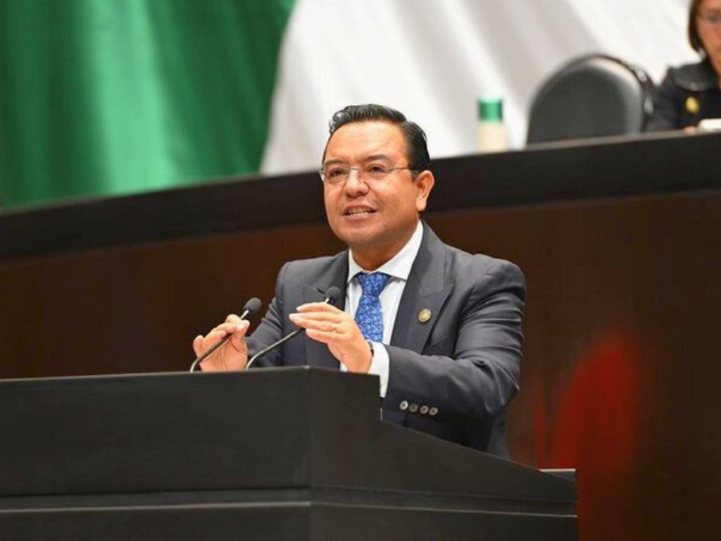 Héctor Saúl Téllez. Suspender operaciones del Tren Maya