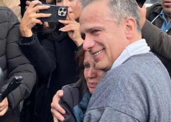 Israel Vallarta. Libre. AMEXI