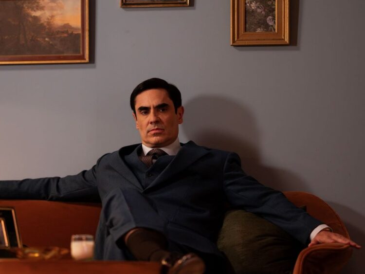 Lincoln Palomeque revive los años 50 en la nueva temporada de “Consuelo” | AMEXI/FOTO: Cortesía