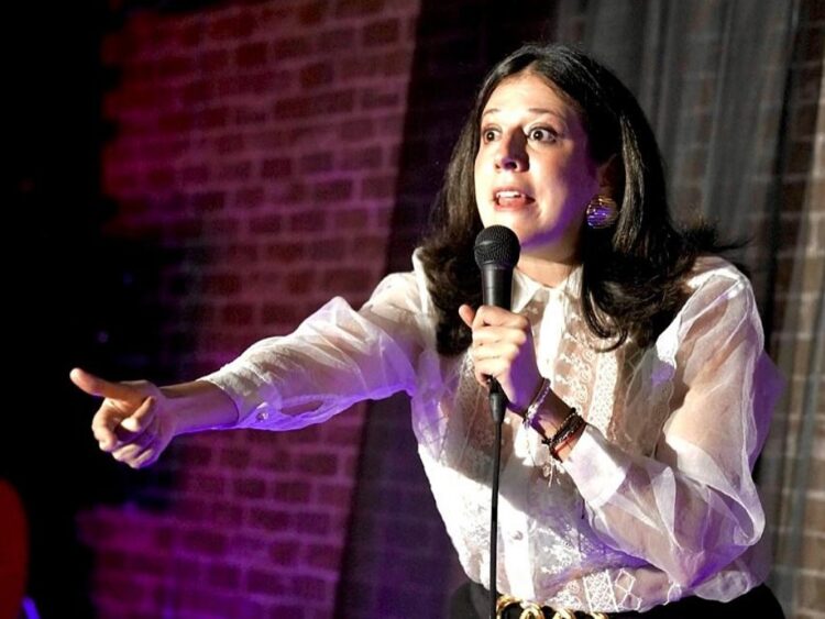 María Secas, la voz femenina del stad-up | AMEXI/FOTO: IG @soymariasecas