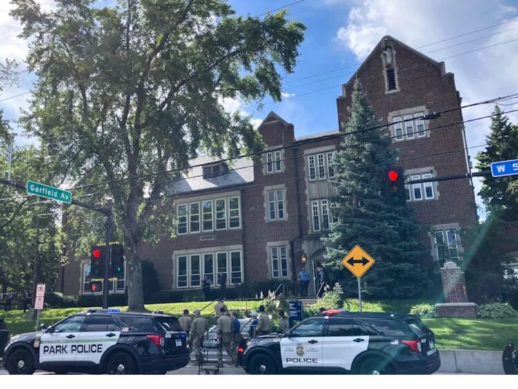 Tragedia marca regreso a clases en Minneapolis