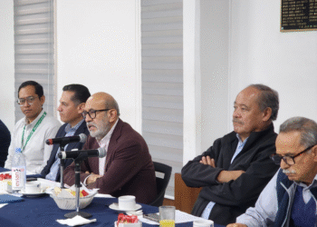Durante el Pleno de la Unión Nacional de Trabajadores, se analizaron las iniciativas sobre la reforma por la semana laboral de horas y la necesidad de impulsar movilizaciones para el mes de septiembre próximo