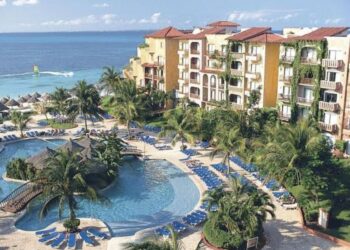 Puerto Vallarta. EU sanciona a 4 mexicanos y 13 empresas por fraude de tiempo compartido. Foto internet