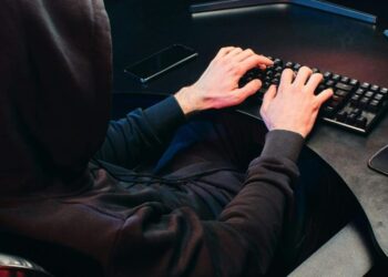 Redes sociales. Caídas que develan debilidades. AMEXI