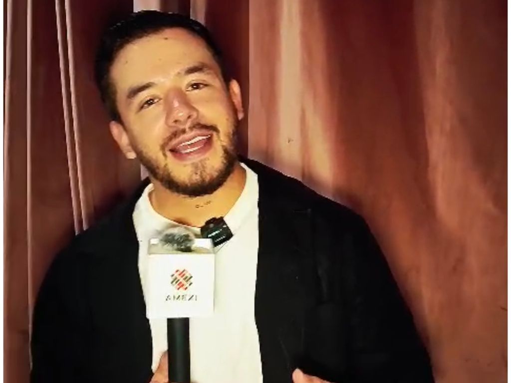 Settea la conquista de México con su "Cumbia" (VIDEO)