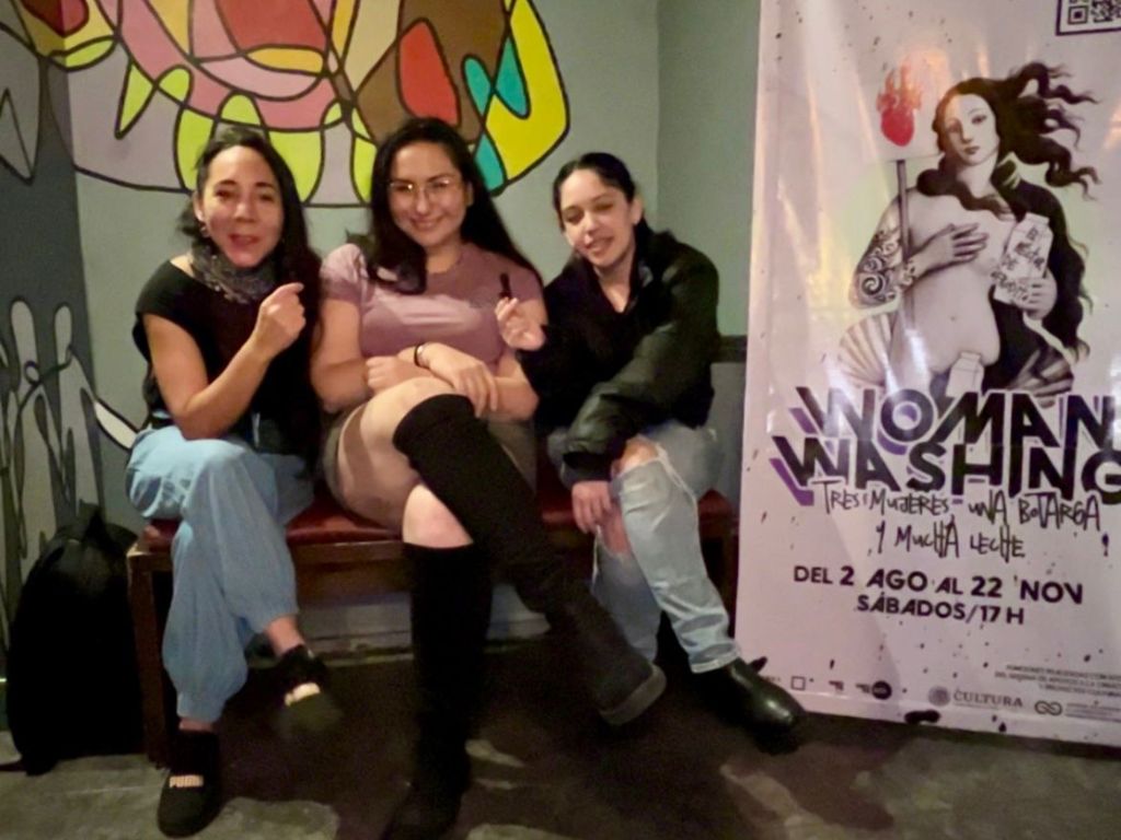 Woman Washing: Una sátira sobre el feminismo de cartón y la publicidad disfrazada de empatía