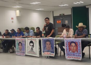 Tras la renuncia de Vidulfo Rosales Sierra, el Centro de Derechos Humanos de la Montaña Tlachinollan reafirma su compromiso de acompañar a los padres y madres de los 43.