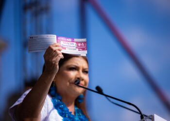 Brugada busca apoyar economía familiar y fortalecer comercios locales