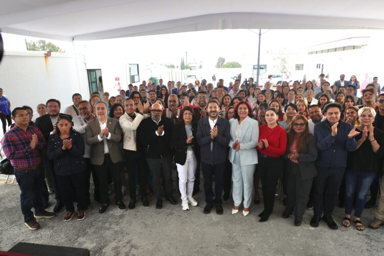 Gobierno de Tecámac y el ISSSTE firman convenio de comodato y donación de dos clínicas