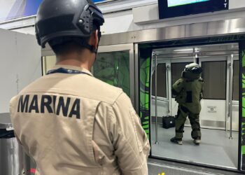 En el Aeropuerto Internacional de la Ciudad de México (AICM) se realiza simulacro de amenaza de bomba. No se afecto a los viajeros.