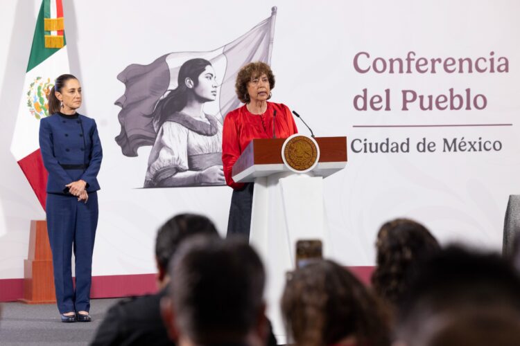 La presidenta de México, Claudia Sheinbaum, y la titular de la SECIHTI, Rosaura Ruiz presentaron los avances del “Auto del Bienestar”.