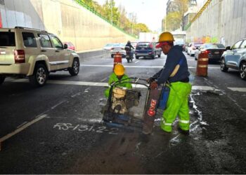 Dos mil 250 mdp se irán a baches, Brugada presenta plan de mantenimiento de la carpeta asfáltica