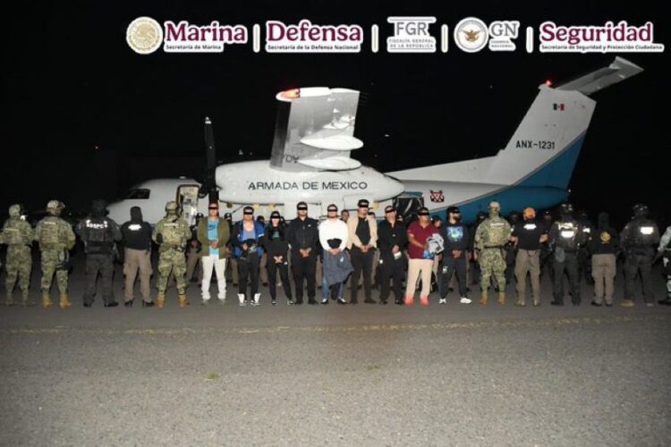 Autoridades federales lograron la detención de 14 presuntos integrantes de una célula delictiva vinculada al CJNG.