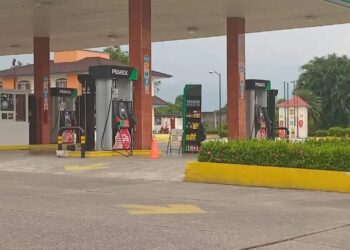 El reciente desabasto de gasolina en gran parte de la Costa y Soconusco de Chiapas se debe al conflicto entre Pemex y arrendadores de pipas.