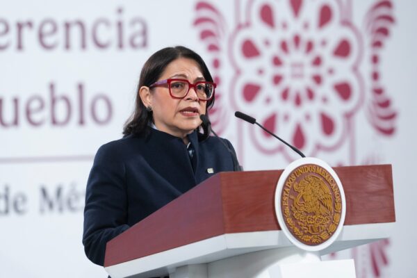 Directora de la CFE, Emilia Calleja Alor