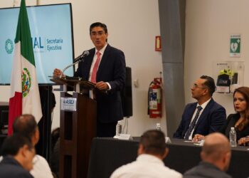 Denuncian senadores que auditor superior de Jalisco no cuenta con título de doctor