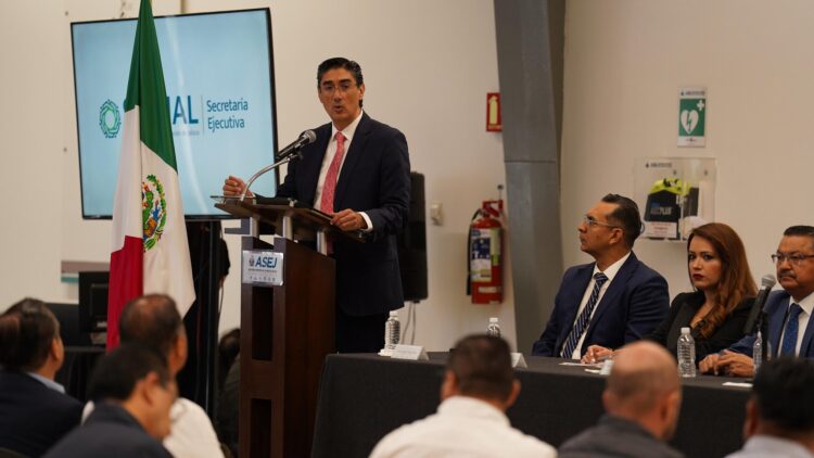 Denuncian senadores que auditor superior de Jalisco no cuenta con título de doctor