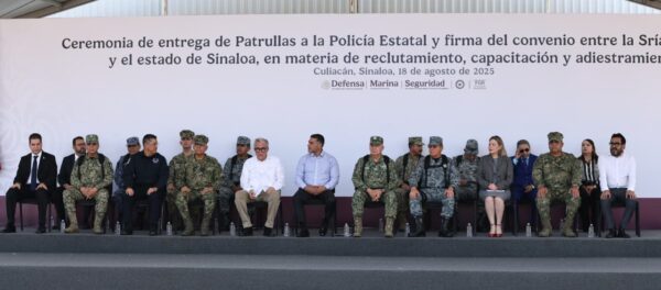 Entrega de patrullas en Culiacán, Sinaloa 