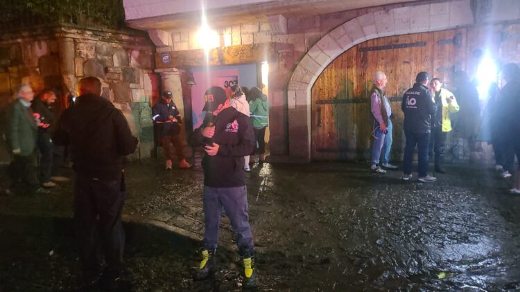 Caída de árboles, inundaciones, daños a inmuebles; así las lluvias en la CDMX