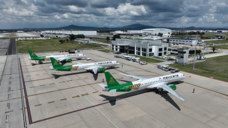 La presidenta Claudia Sheinbaum Pardo celebró la llegada del tercer avión Embraer E195-E2 de Mexicana de al AIFA.