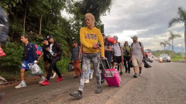 La Iglesia católica en Tapachula, Chiapas hace un llamado para que las autoridades entreguen a los migrantes la documentación que requieren.